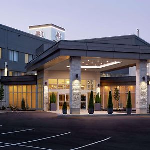 Doubletree By Hilton Montreal Airport